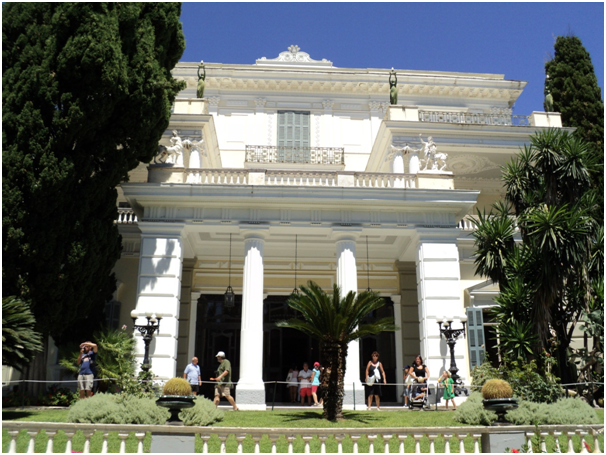 Babysitters-in-Corfu
